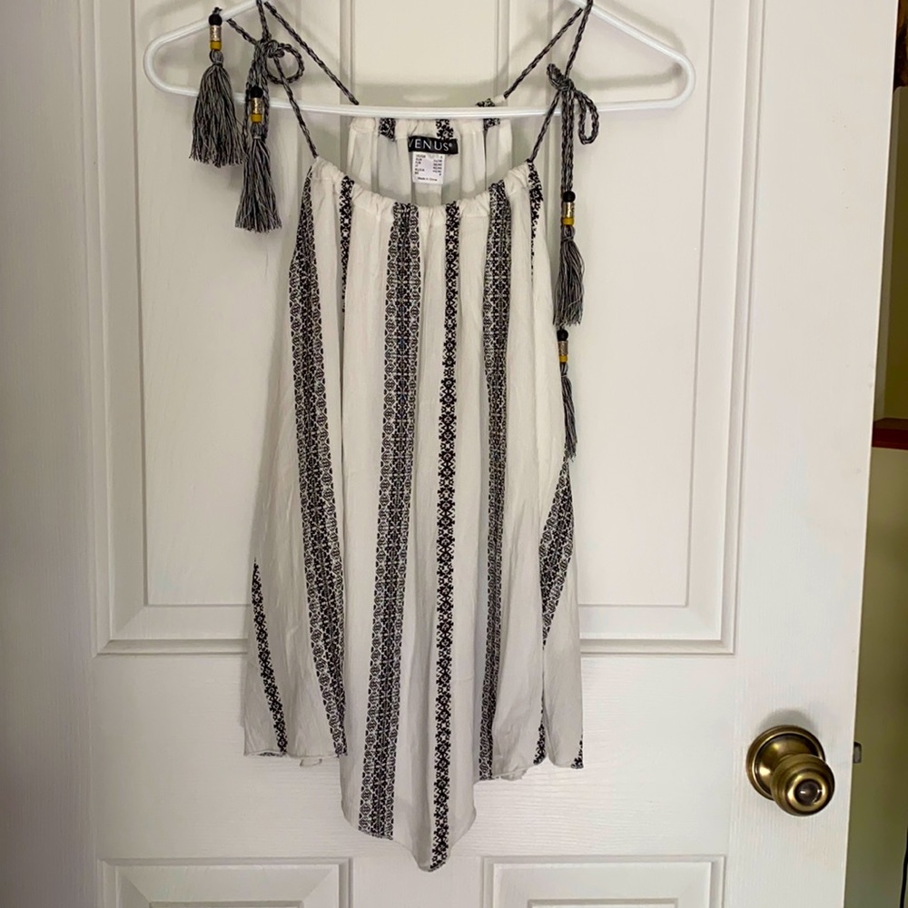 Venus sleeveless top